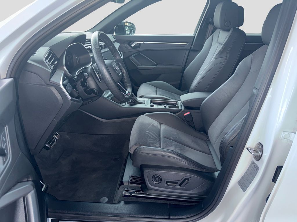 Audi RSQ3 2023