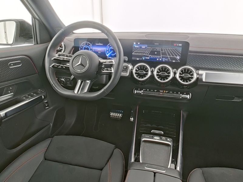 Mercedes-Benz EQB 2025