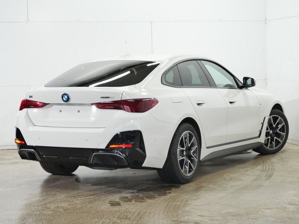 BMW i4 2024