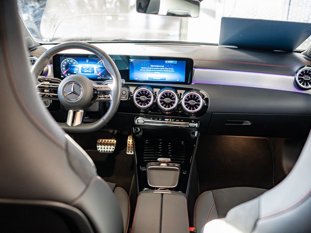 Mercedes-Benz CLA 250 Shooting Brake 2025