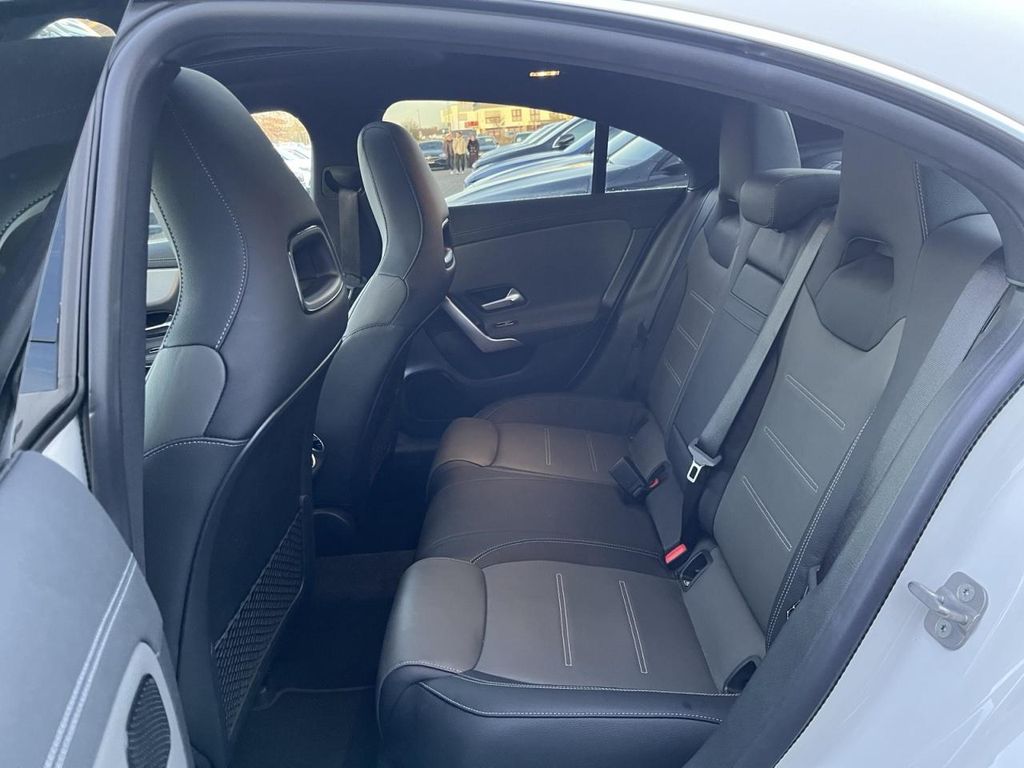 Mercedes-Benz CLA 200 2024