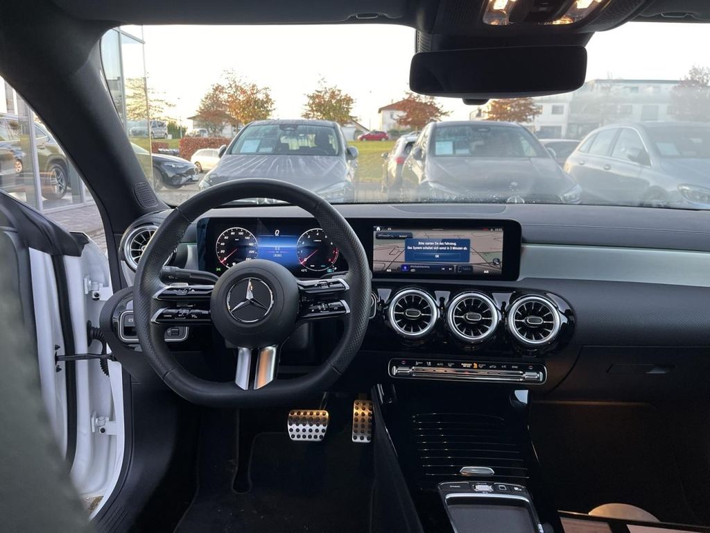 Mercedes-Benz CLA 200 2024