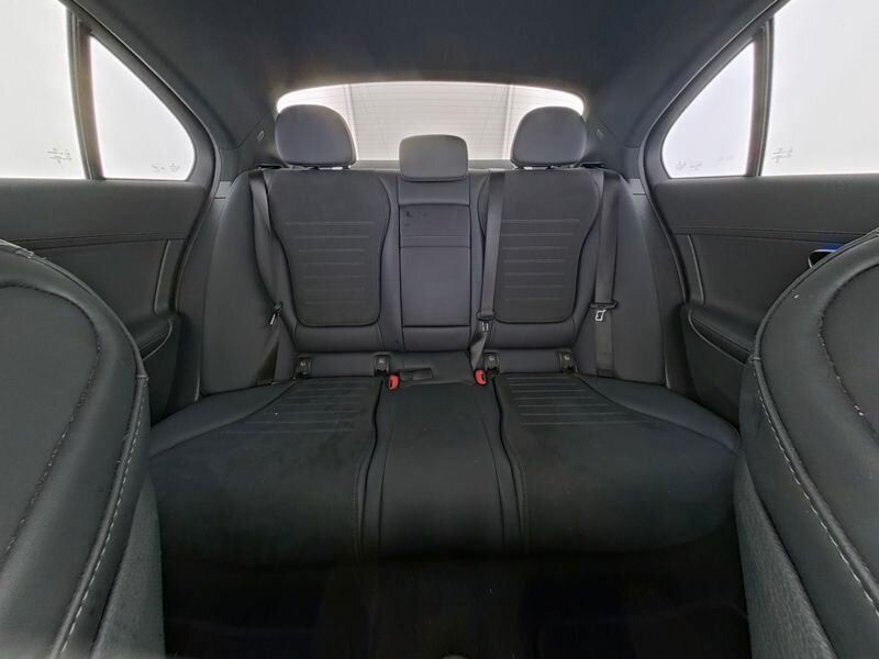 Mercedes-Benz C 300 2024