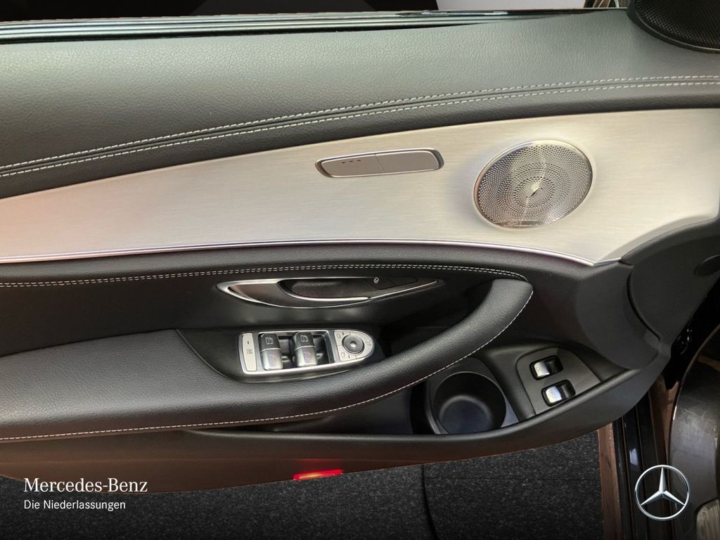 Mercedes-Benz E 300 2022