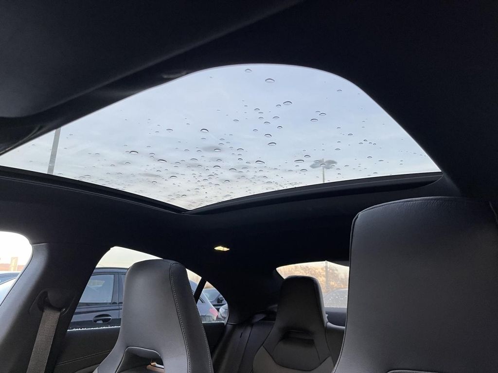 Mercedes-Benz CLA 200 2024