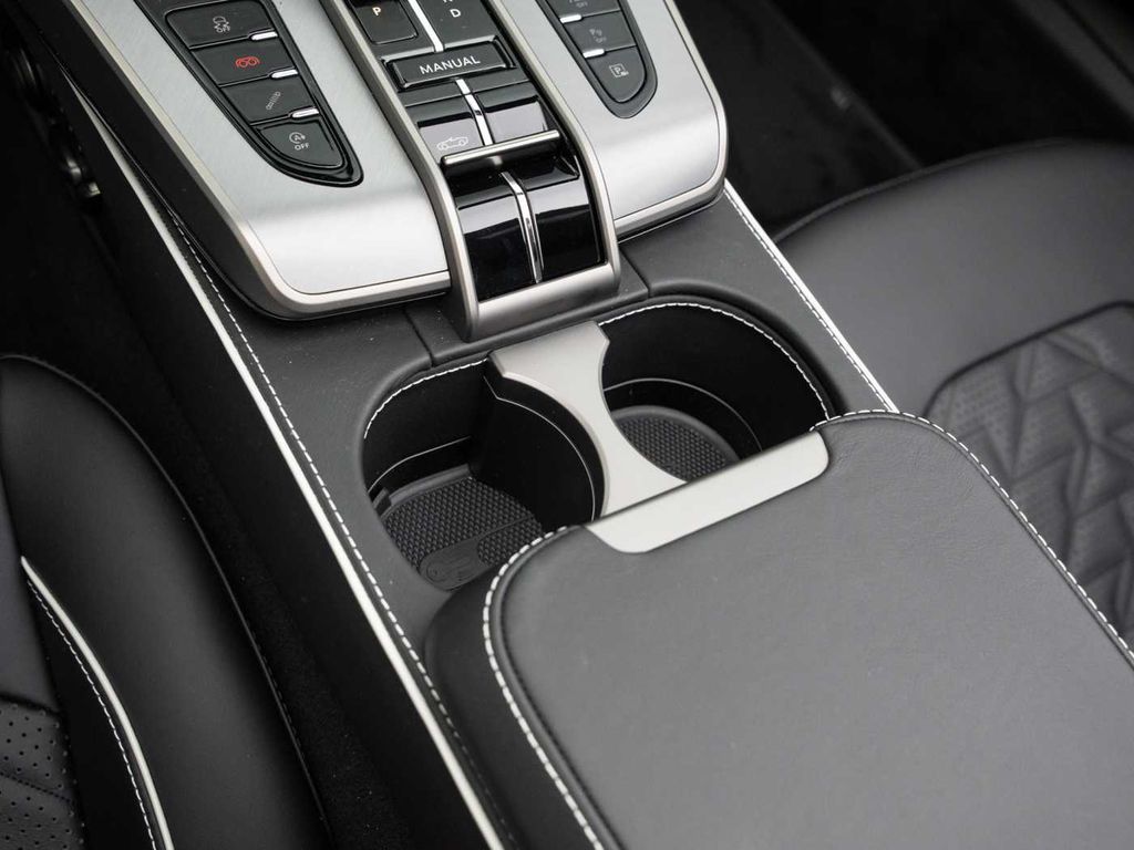 Aston Martin Vanquish