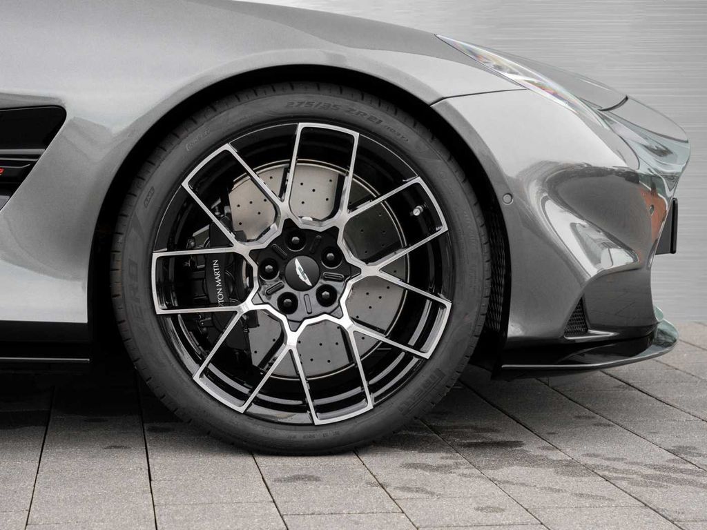 Aston Martin Vanquish