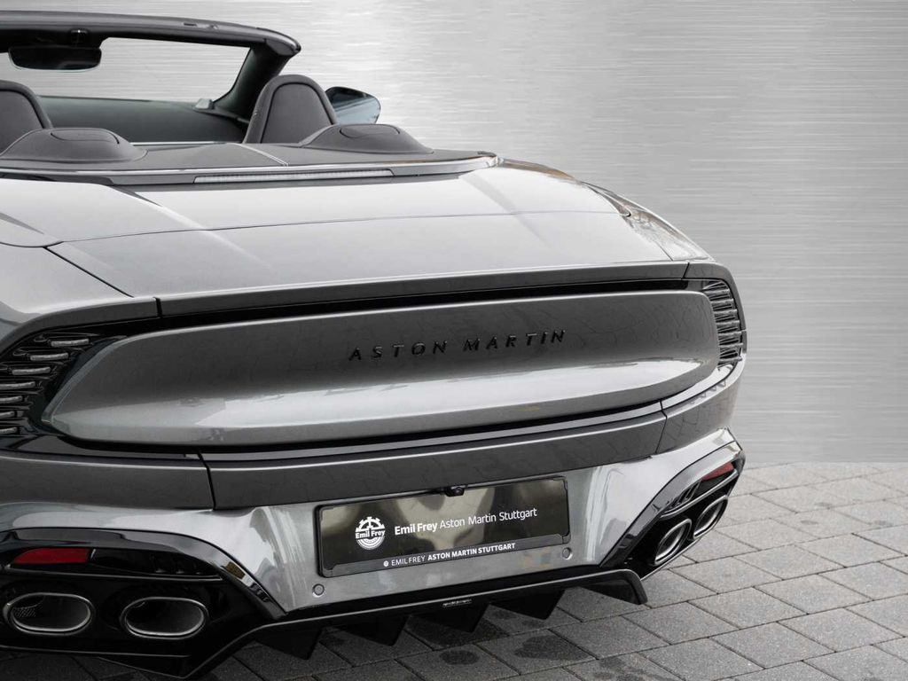 Aston Martin Vanquish