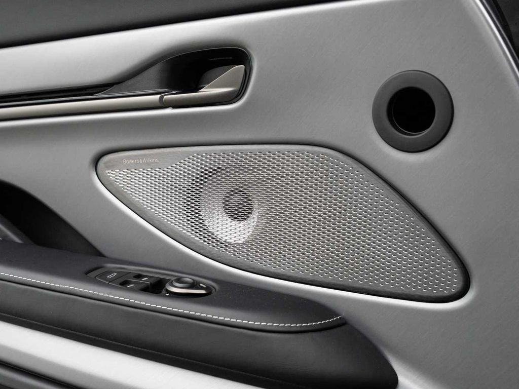 Aston Martin Vanquish