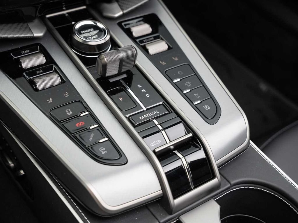 Aston Martin Vanquish