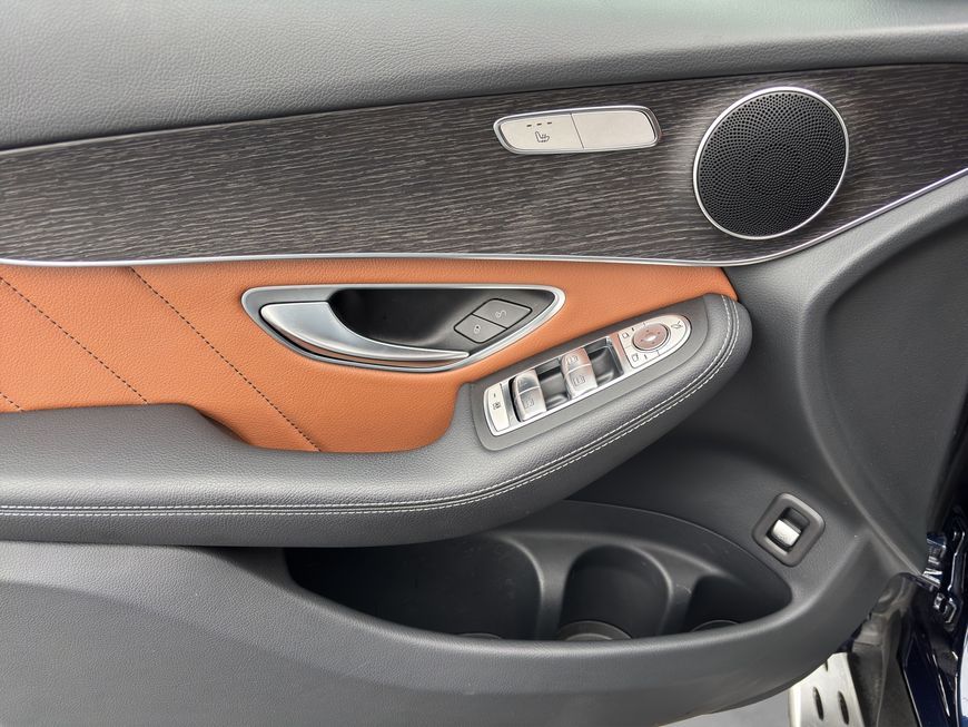 Mercedes-Benz GLC 300 2021