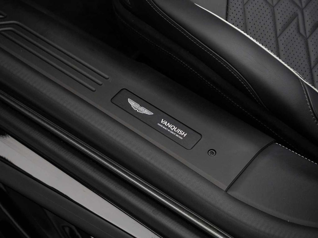 Aston Martin Vanquish