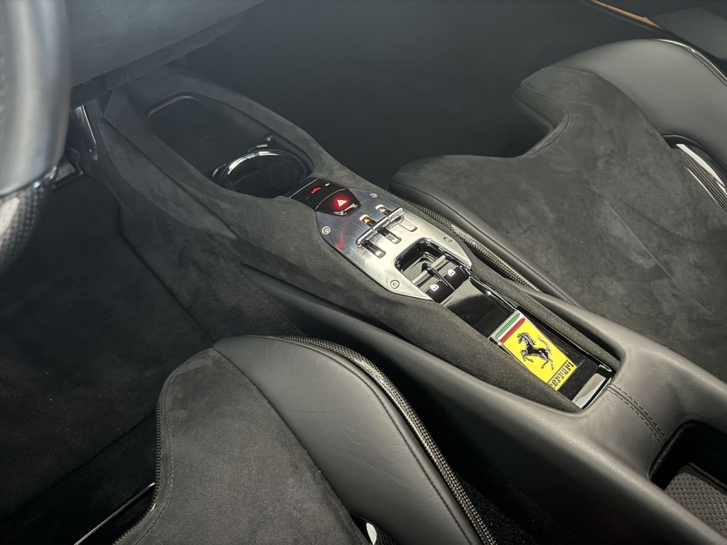 Ferrari 296 GTB 2023