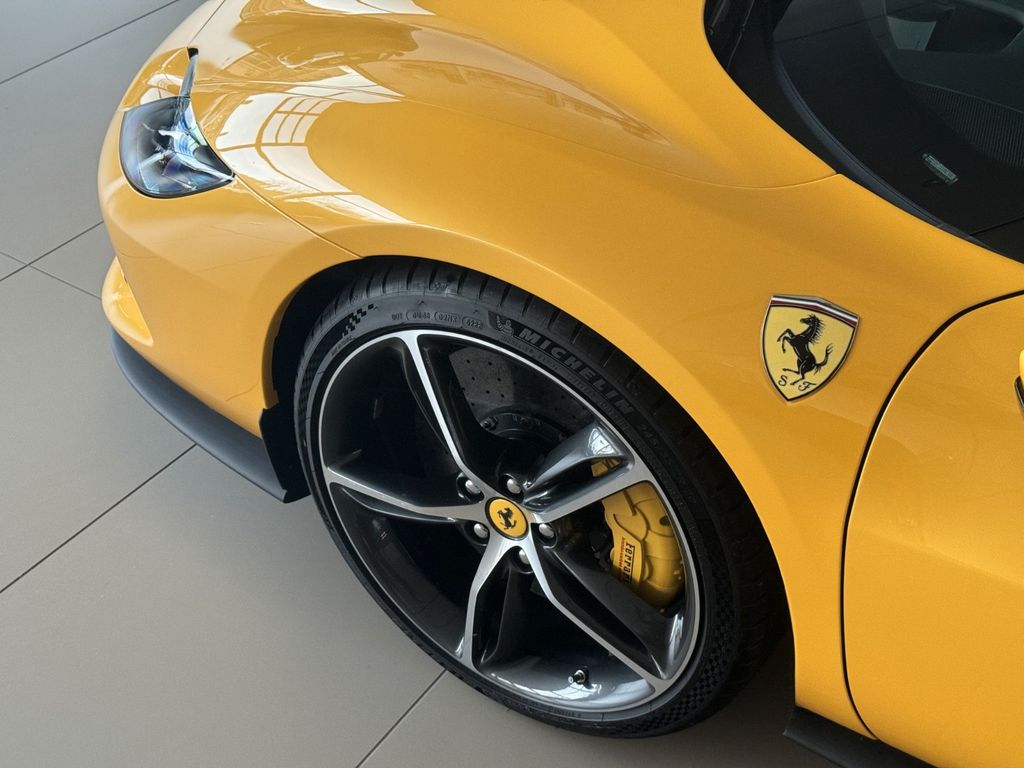 Ferrari 296 GTB 2023