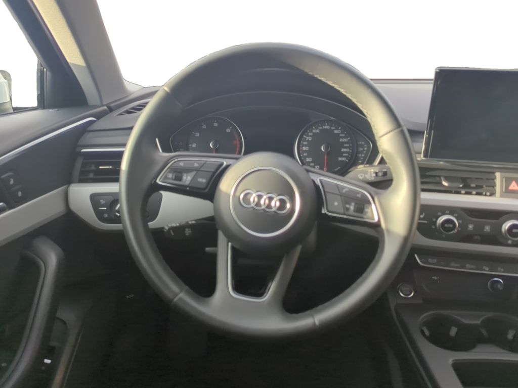 Audi A4 2021