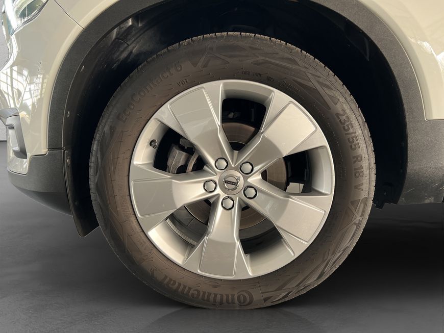 Volvo XC40 2021