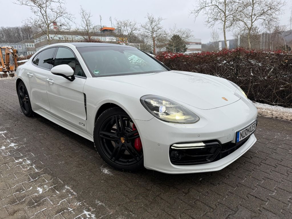 Porsche Panamera 2019
