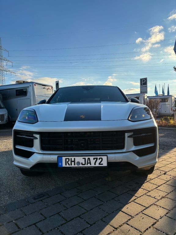 Porsche Cayenne 2025