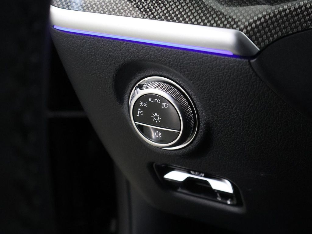 Mercedes-Benz CLE 200 2025