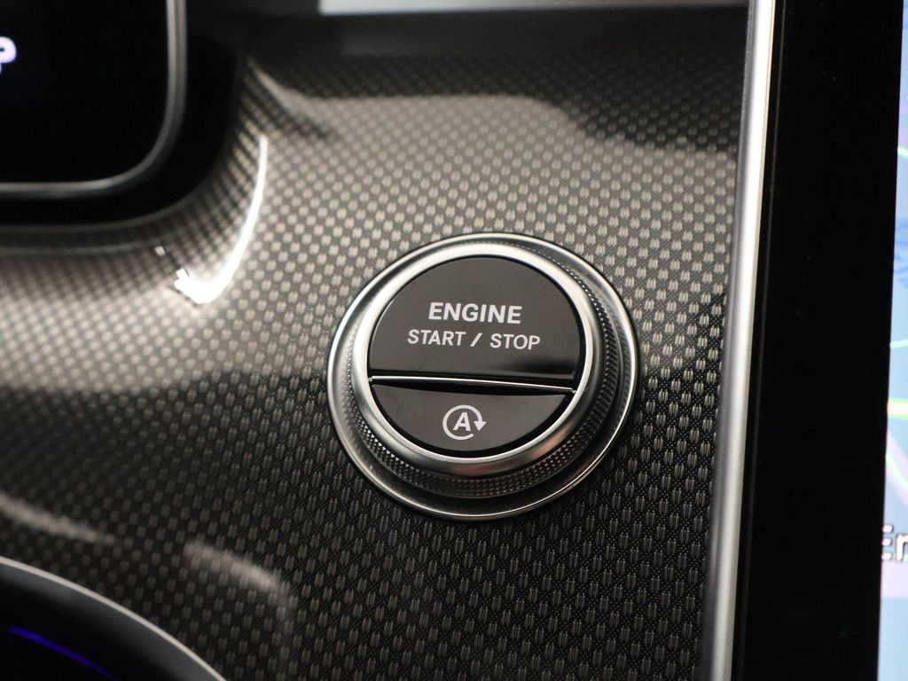 Mercedes-Benz CLE 200 2025