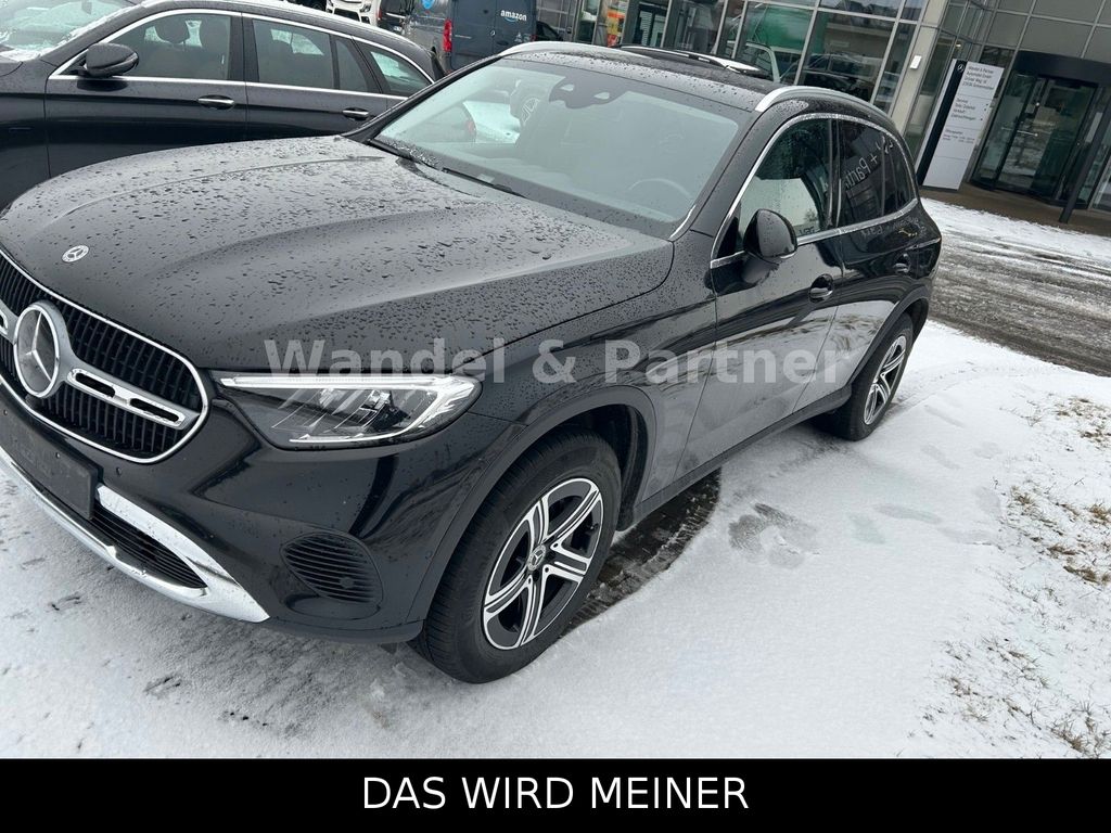 Mercedes-Benz GLC 300 2023