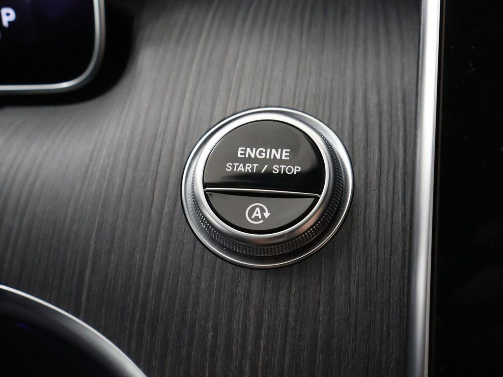 Mercedes-Benz CLE 200 2024