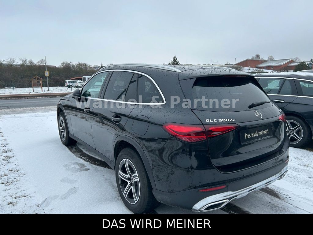 Mercedes-Benz GLC 300 2023