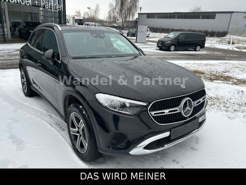 Mercedes-Benz GLC 300 2023