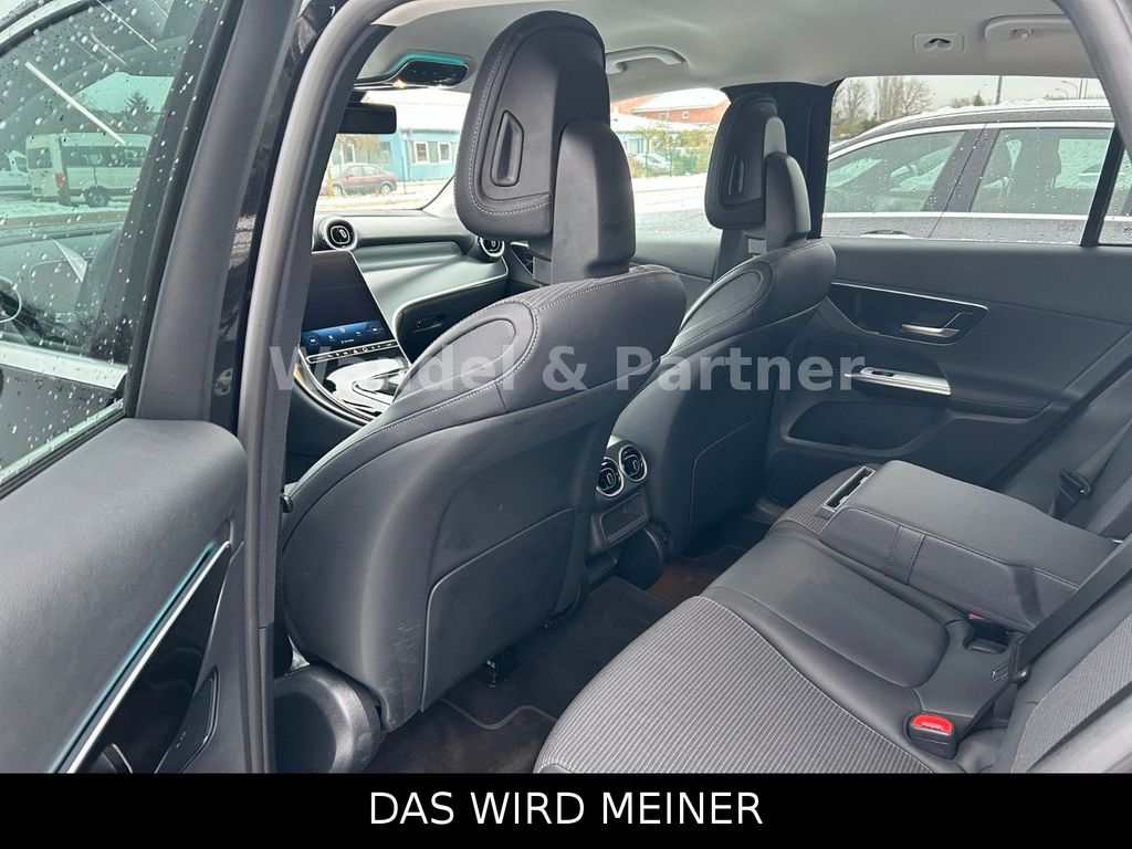 Mercedes-Benz GLC 300 2023