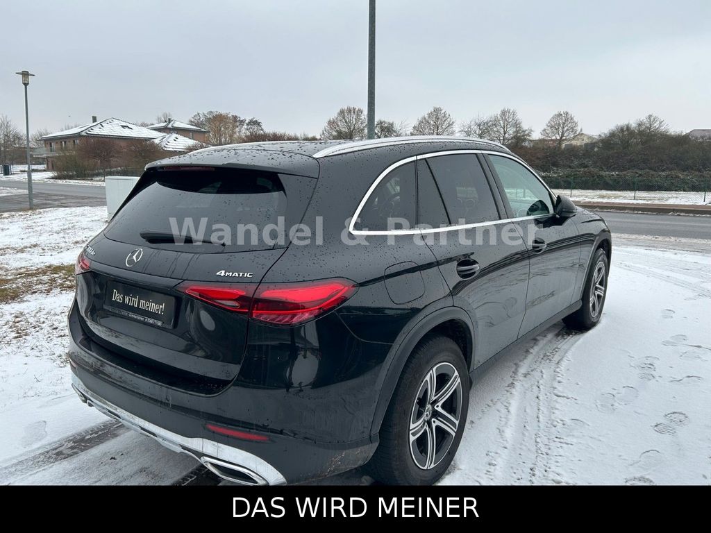 Mercedes-Benz GLC 300 2023