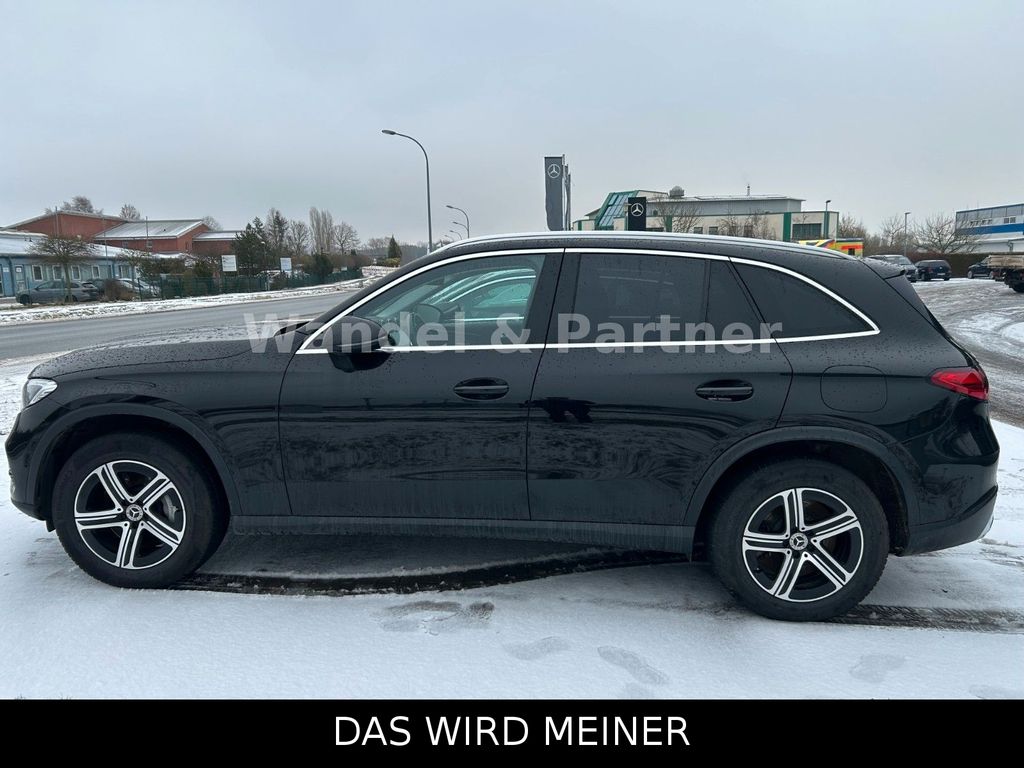Mercedes-Benz GLC 300 2023