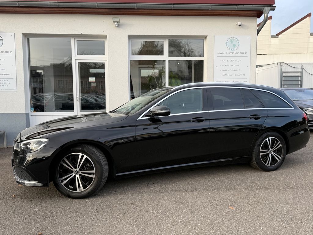 Mercedes-Benz E 220 2022