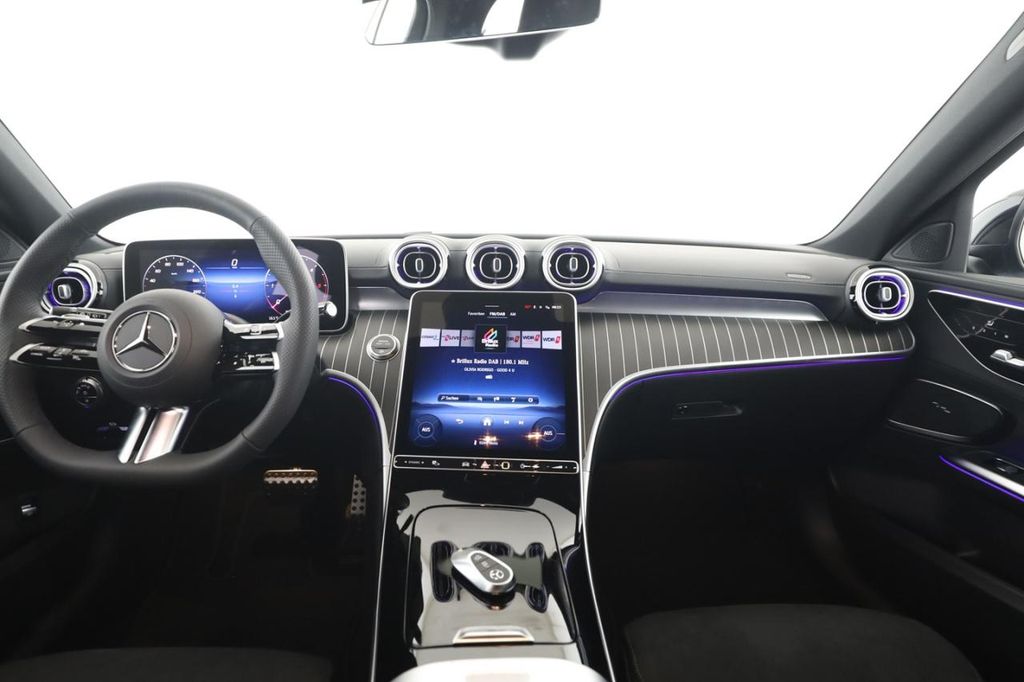 Mercedes-Benz C 200 2025