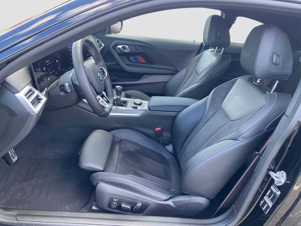 BMW M2 2025