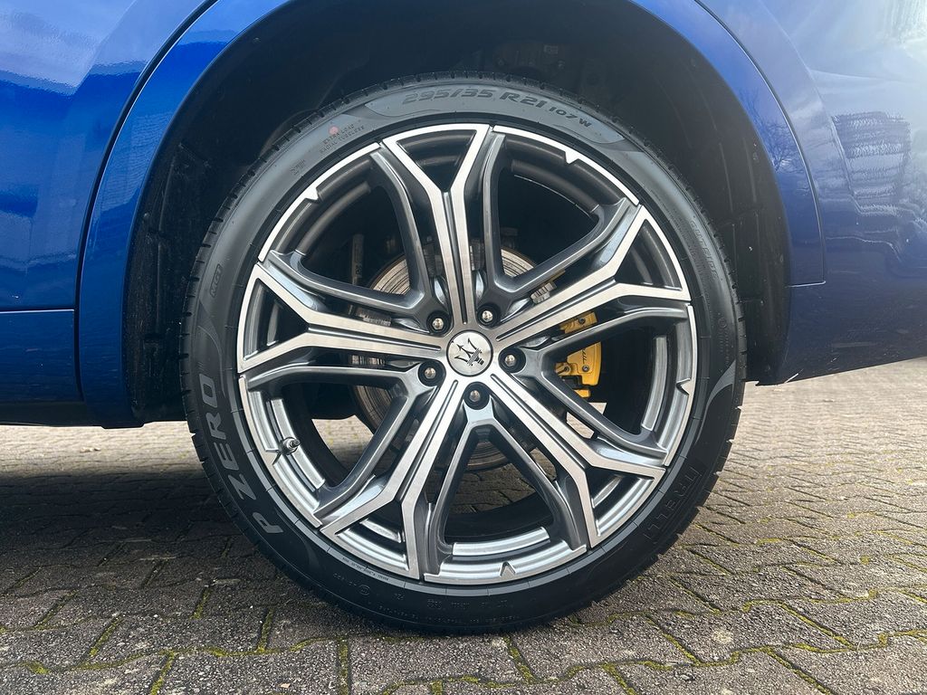 Maserati Levante 2022