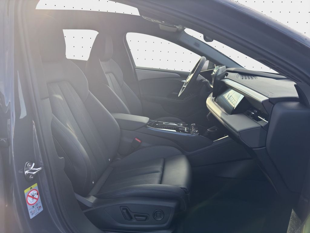 Audi A6 e-tron 2025