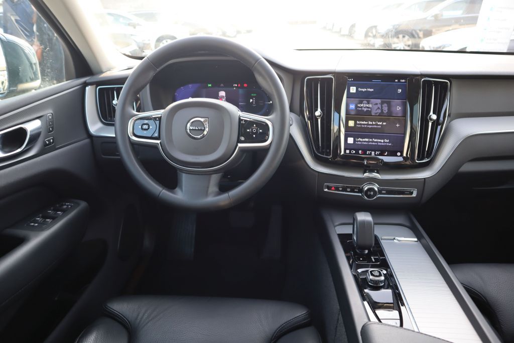 Volvo XC60 2022