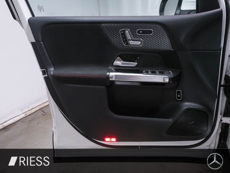 Mercedes-Benz EQB 2024