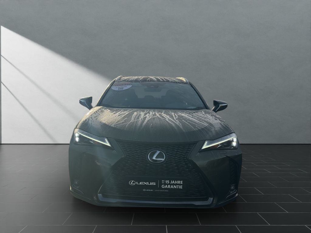 Lexus UX 2023