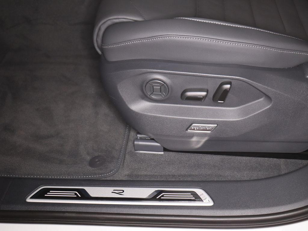 Volkswagen Touareg 2025