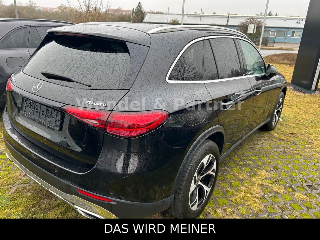 Mercedes-Benz GLC 300 2023