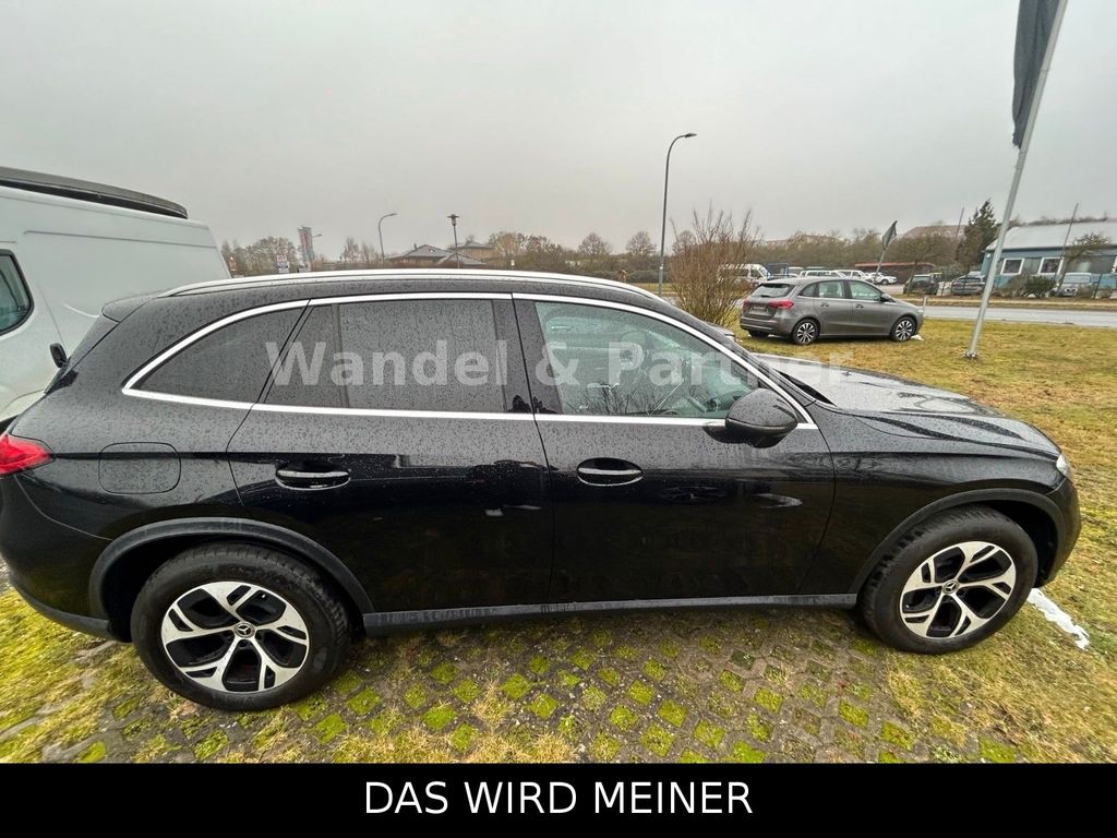 Mercedes-Benz GLC 300 2023