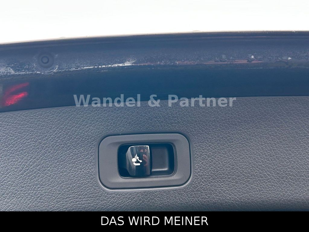 Mercedes-Benz GLC 300 2023