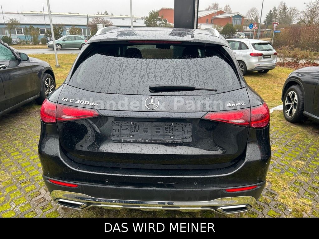 Mercedes-Benz GLC 300 2023