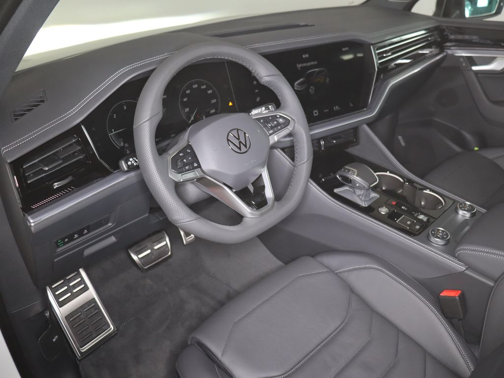 Volkswagen Touareg 2025