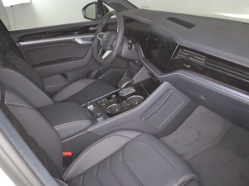 Volkswagen Touareg 2025