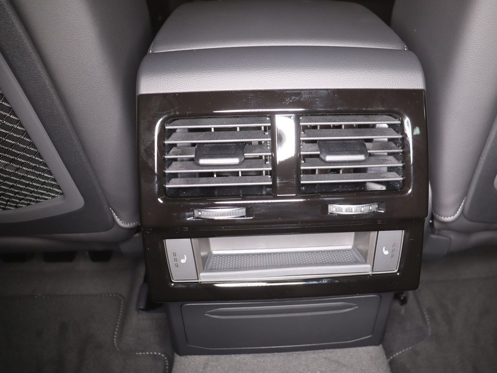 Volkswagen Touareg 2025