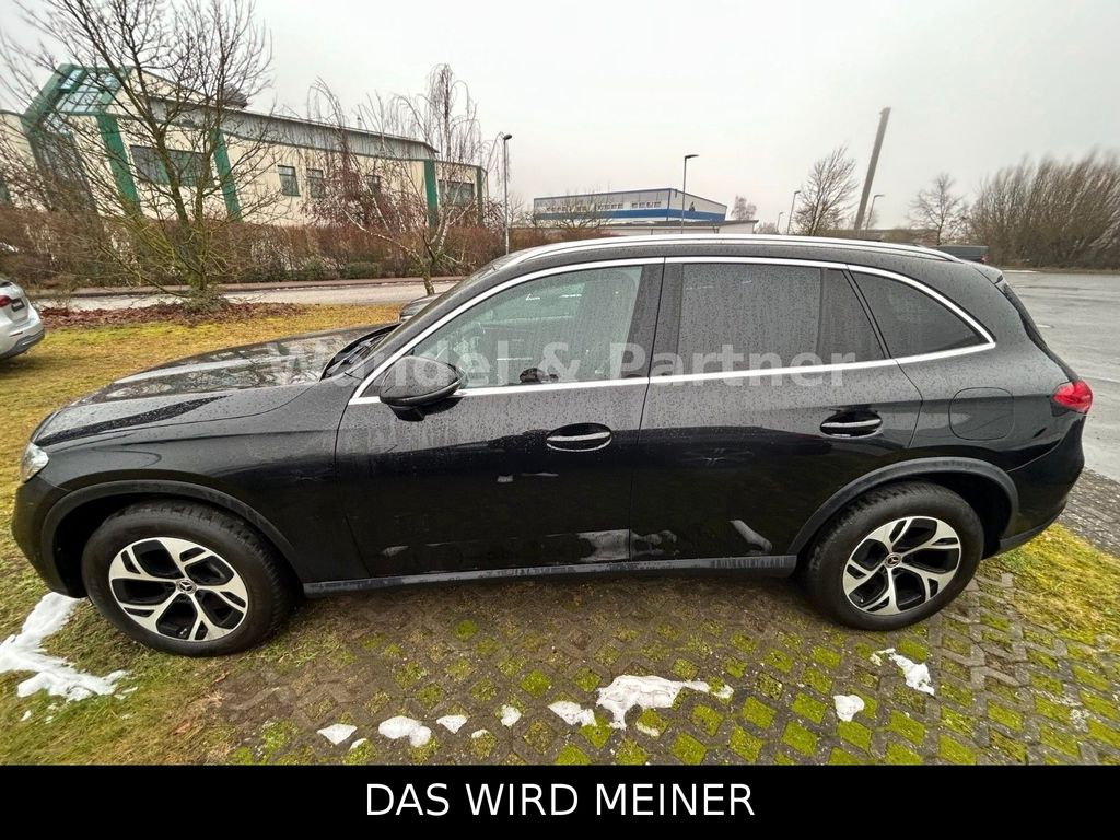 Mercedes-Benz GLC 300 2023
