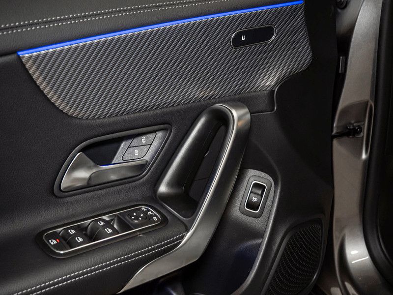 Mercedes-Benz CLA 220 2024