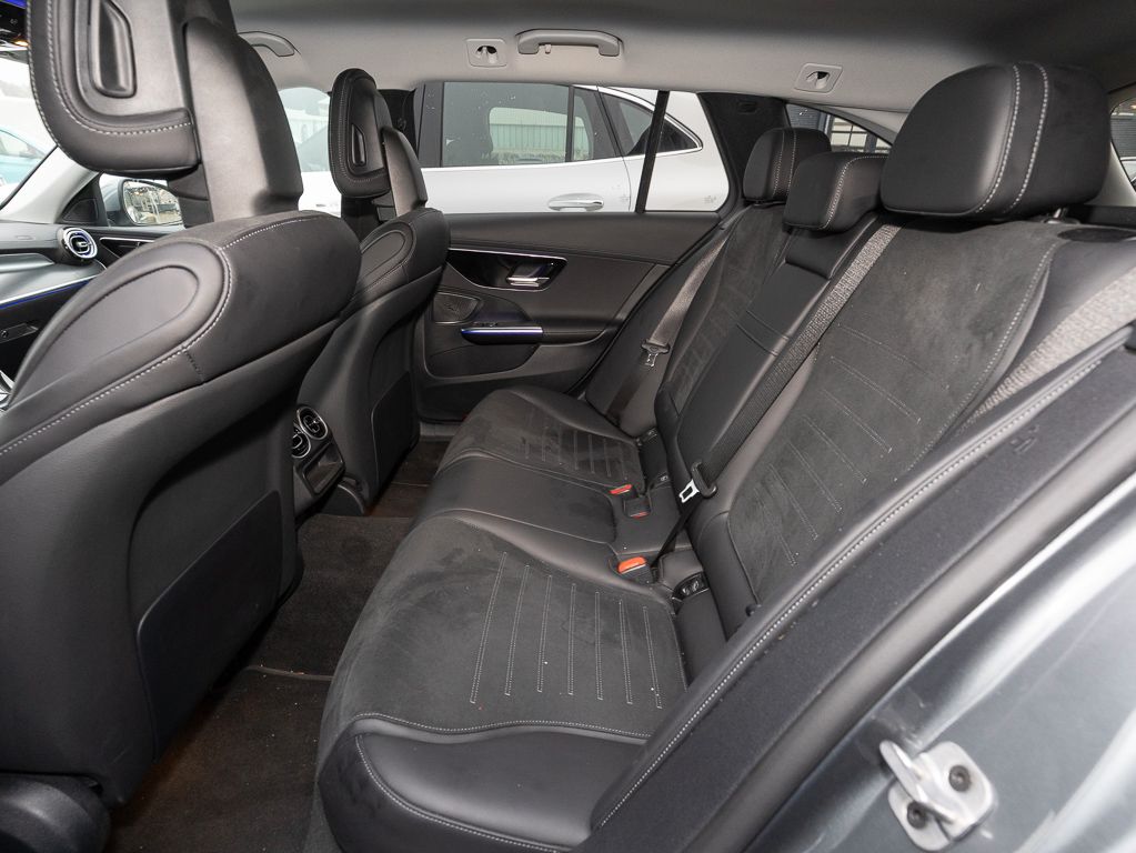 Mercedes-Benz C 220 2025